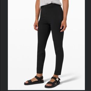 Lululemon Black Pant | Straight leg | NWT | Size 6